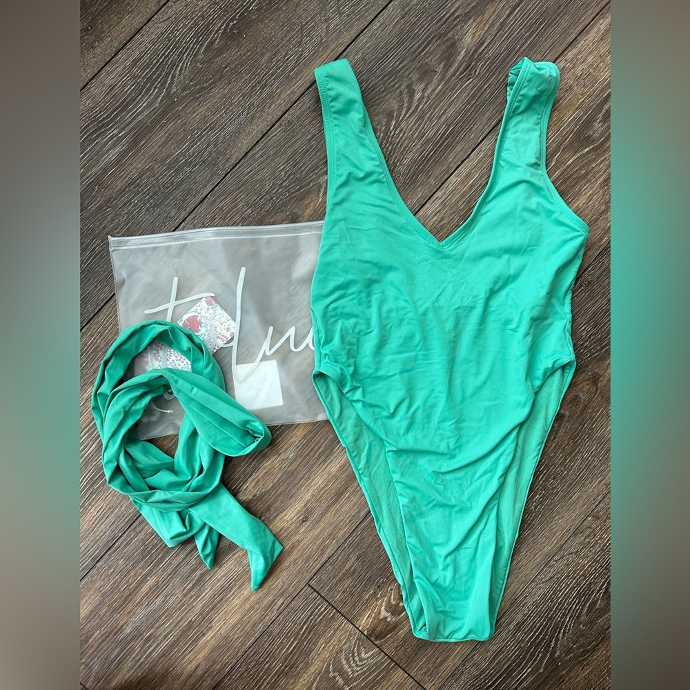 Toluca swim one peice with belt